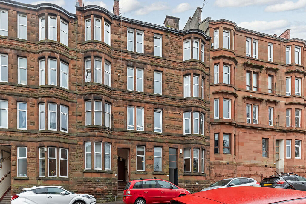 2 bedroom apartment for sale in MAIN DOOR, 7 Laurel Place, Thornwood