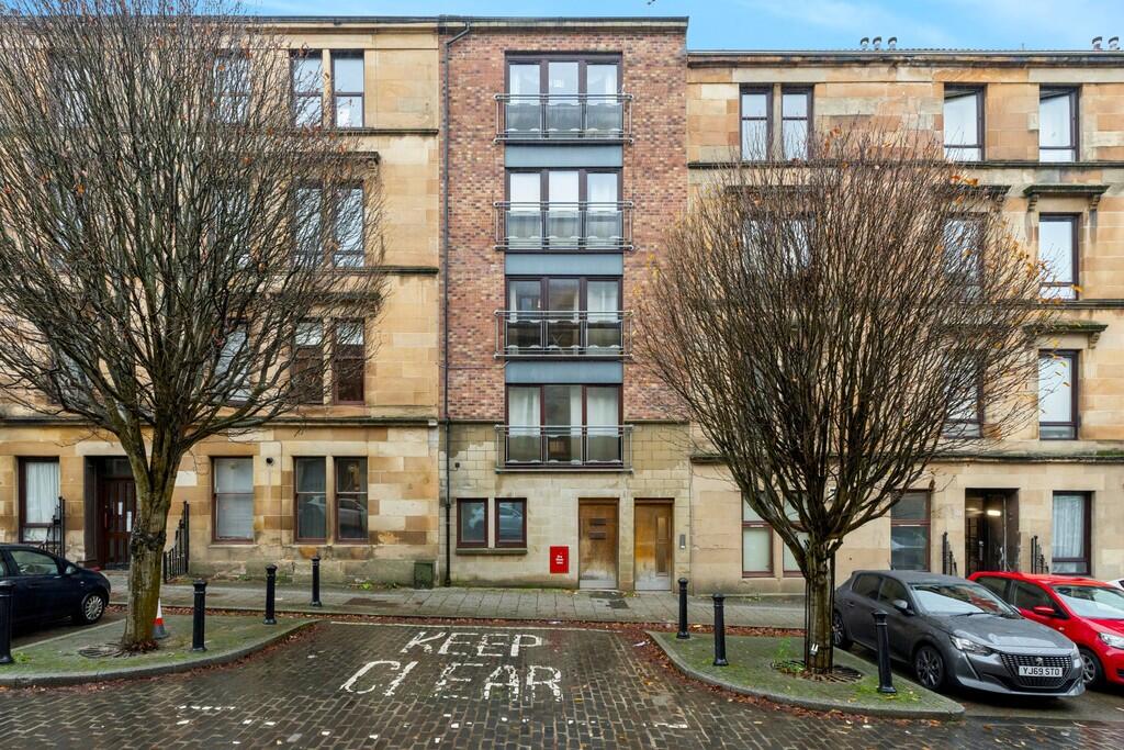 Main image of property: Flat 1, 31-33 Regent Moray Street, Yorkhill, G3 8AL