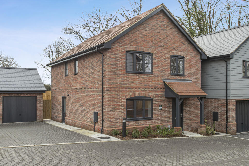 Main image of property: Plot 6 Acer Close Radlett Road, St. Albans, AL2