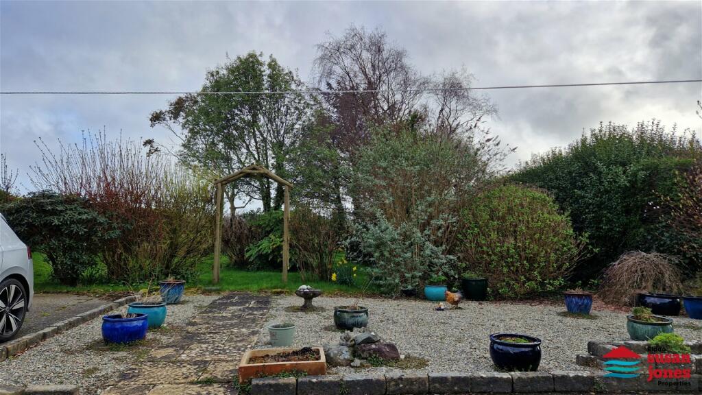 2 bedroom barn conversion for sale in Llanarmon, Pen Llyn Peninsula, LL53