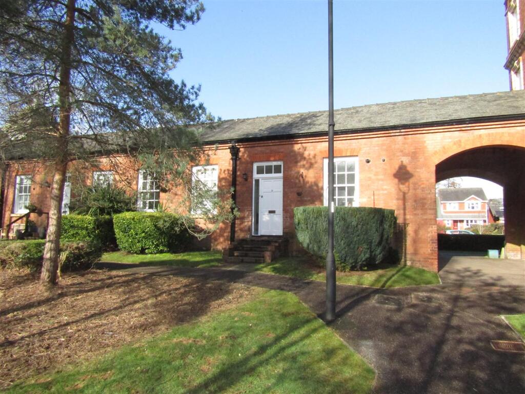 Main image of property: North Grange, Clyst Heath, Exeter