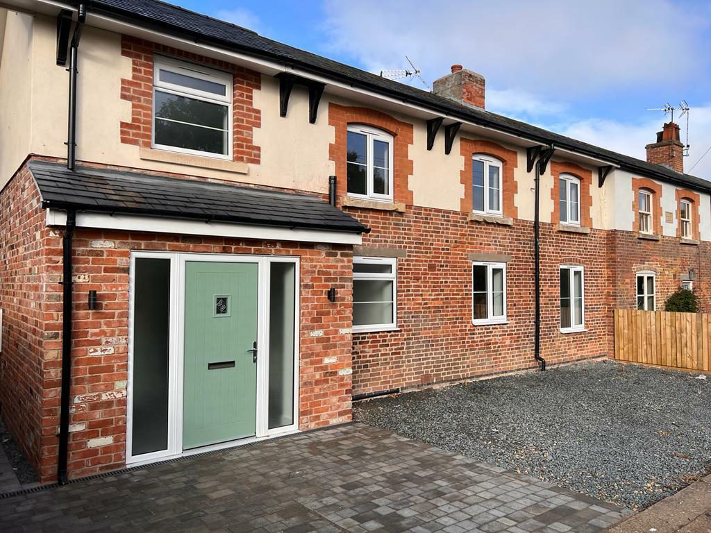 5 bedroom semidetached house for sale in The Drift, Harlaxton