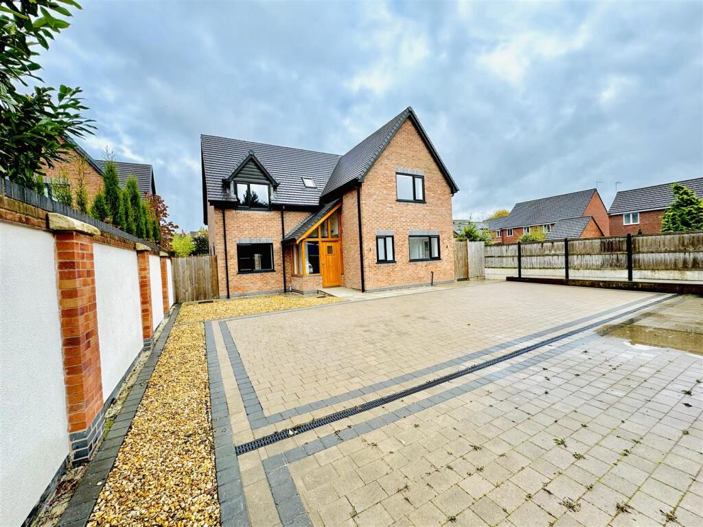 Main image of property: Oakwood House, The Fillybrooks, Stone, ST15 0PT