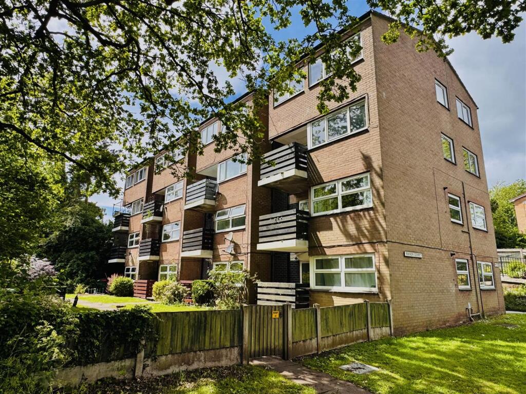 Main image of property: 11 Manor Court, Stone, ST15 0HS