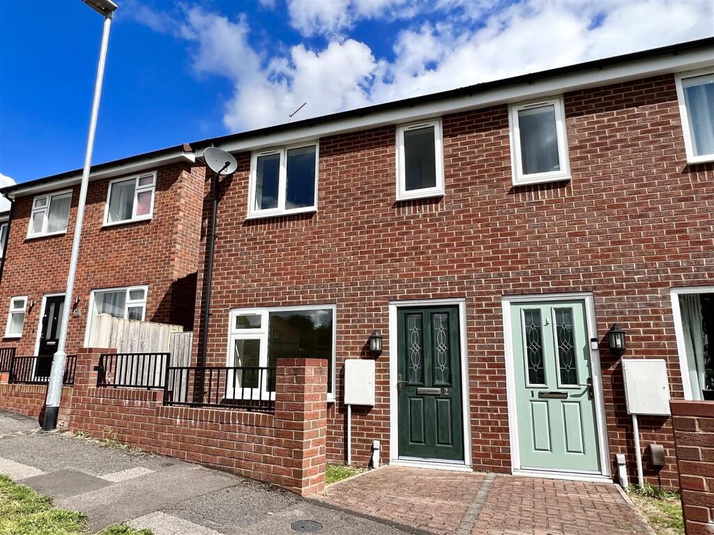 Main image of property: Nesbitt Close, Stafford, ST17 9TP