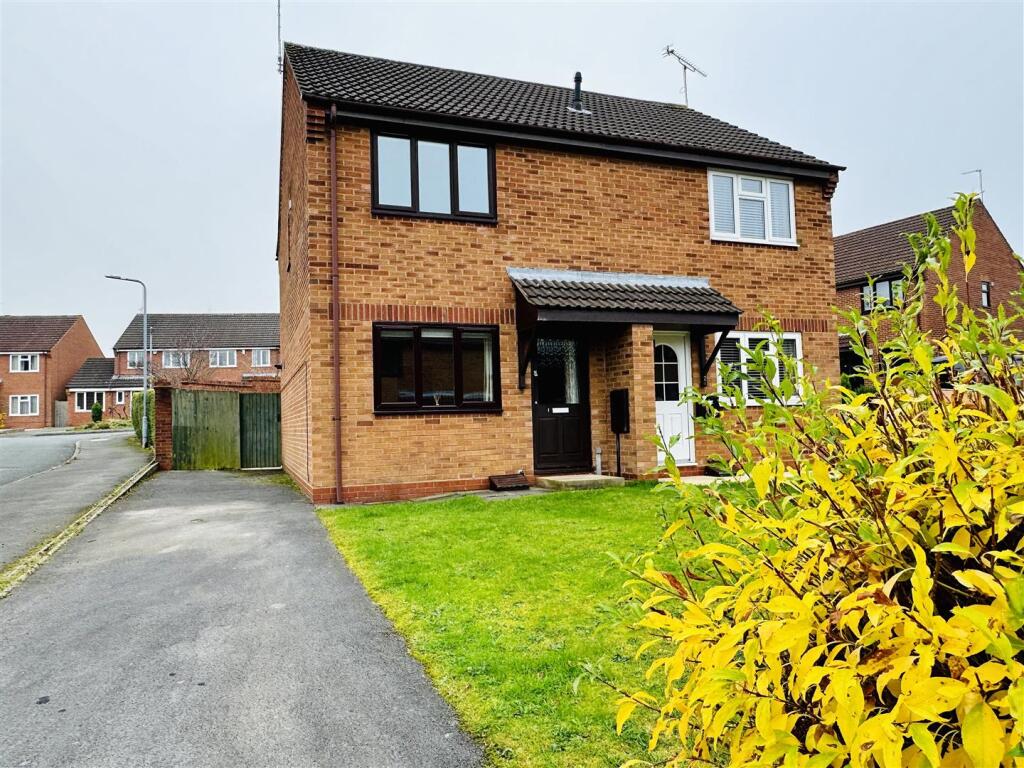 Main image of property: Serin Close, Uttoxeter, ST14 8UQ