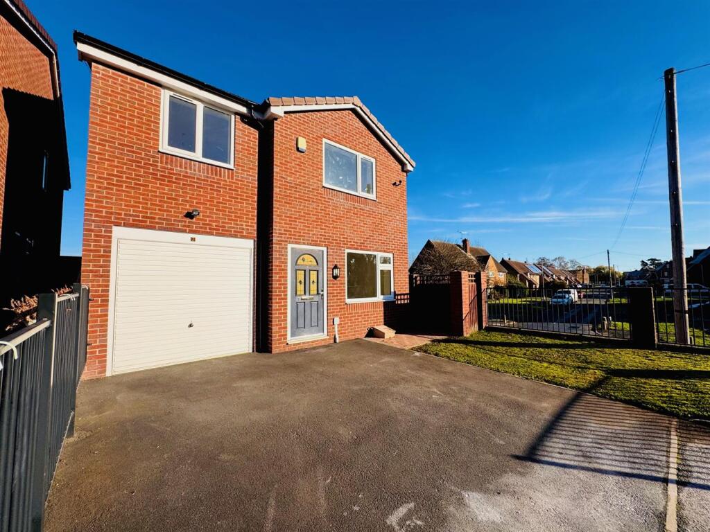 Main image of property: Nesbitt Close, Stafford, ST17 9TP