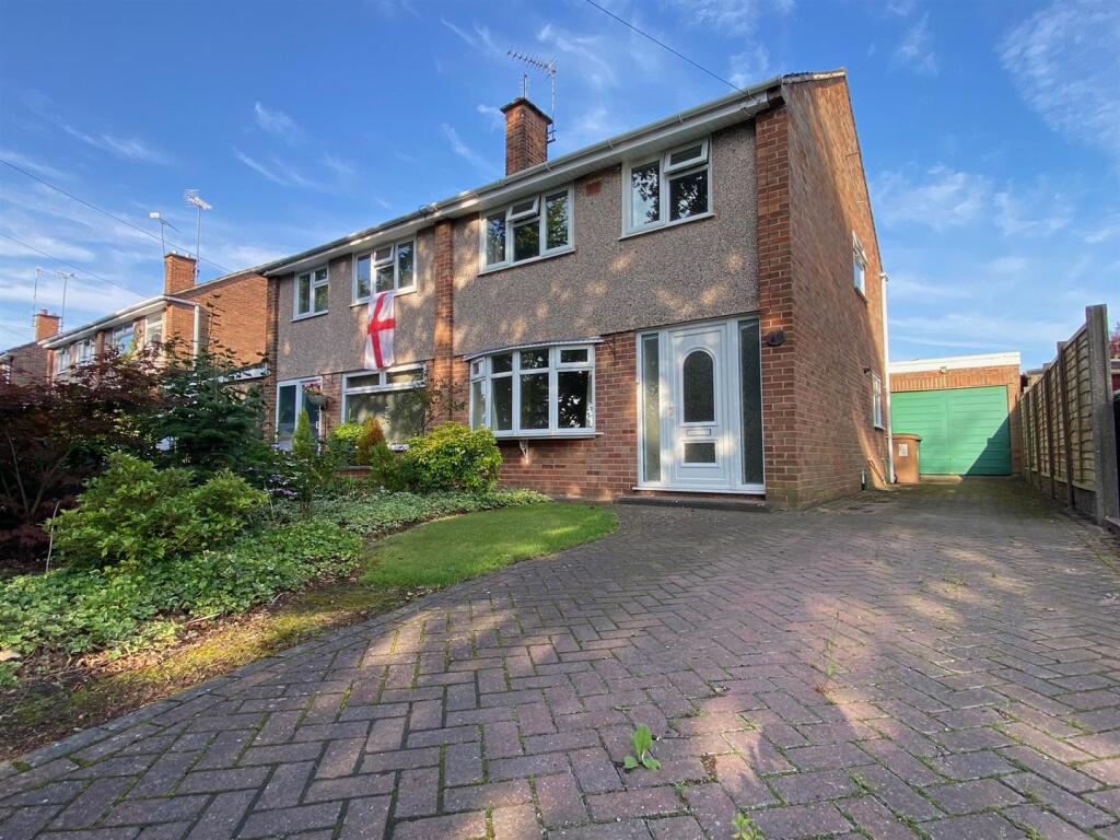 Main image of property: Selworthy Drive, Hillcroft Park, Stafford, ST17 0PN