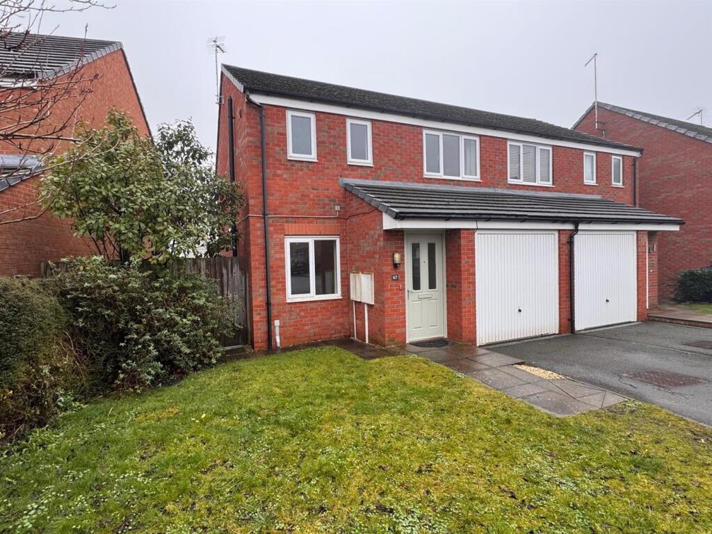 Main image of property: Fieldhouse Way, Stafford, ST17 4FH
