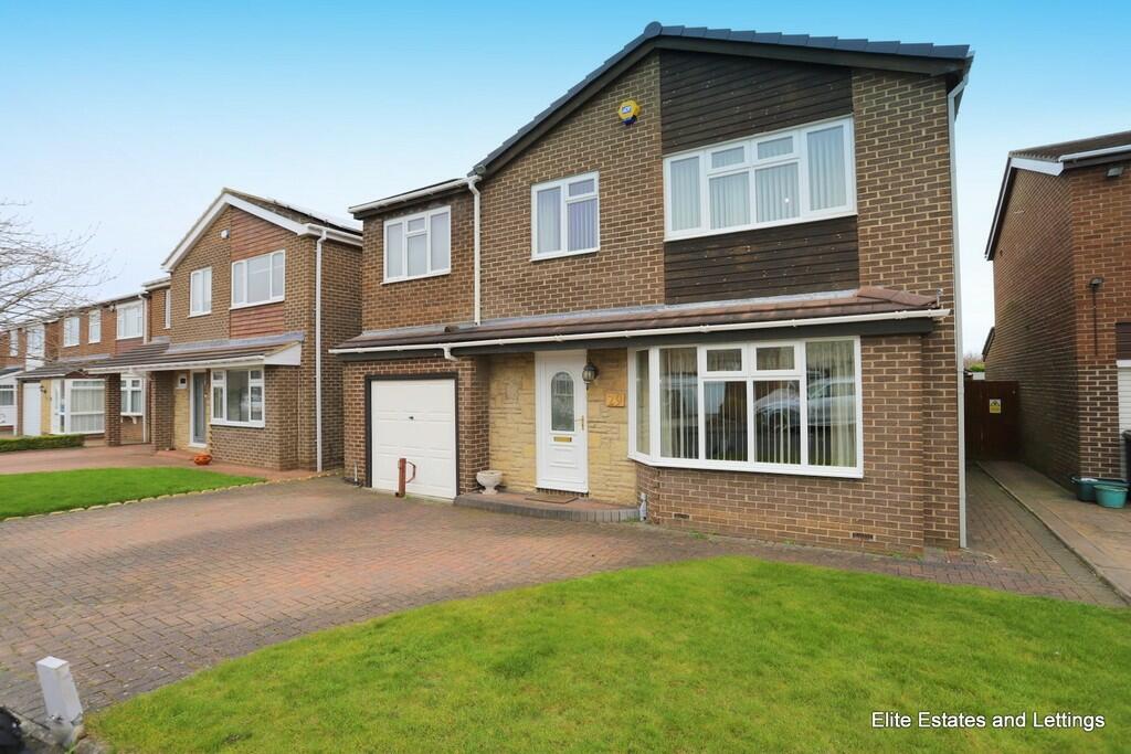 4 bedroom detached house for sale in The Meadows, Bournmoor, DH4