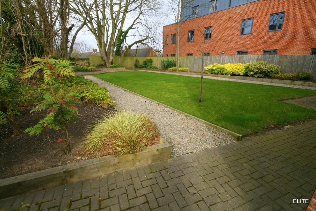 Additional property image - Gilesgate, Durham
