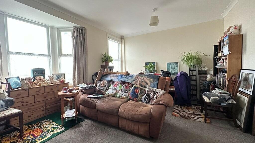 Additional property image - Central Parade, Herne Bay, CT6 5JJ