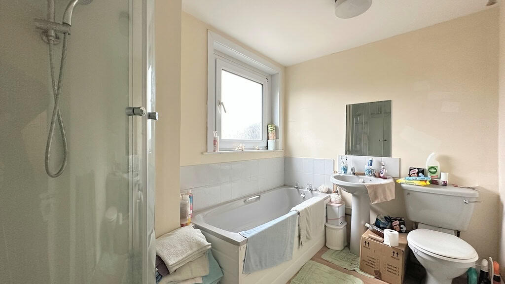 Additional property image - Central Parade, Herne Bay, CT6 5JJ