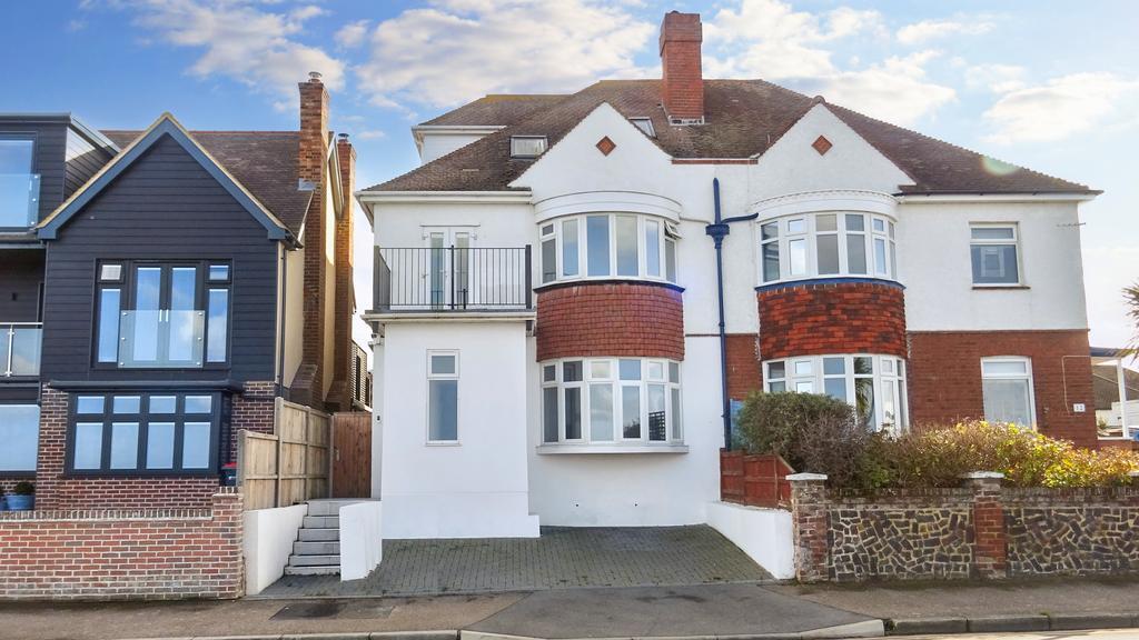 Main image of property: Western Esplanade, Herne Bay, CT6 8RL
