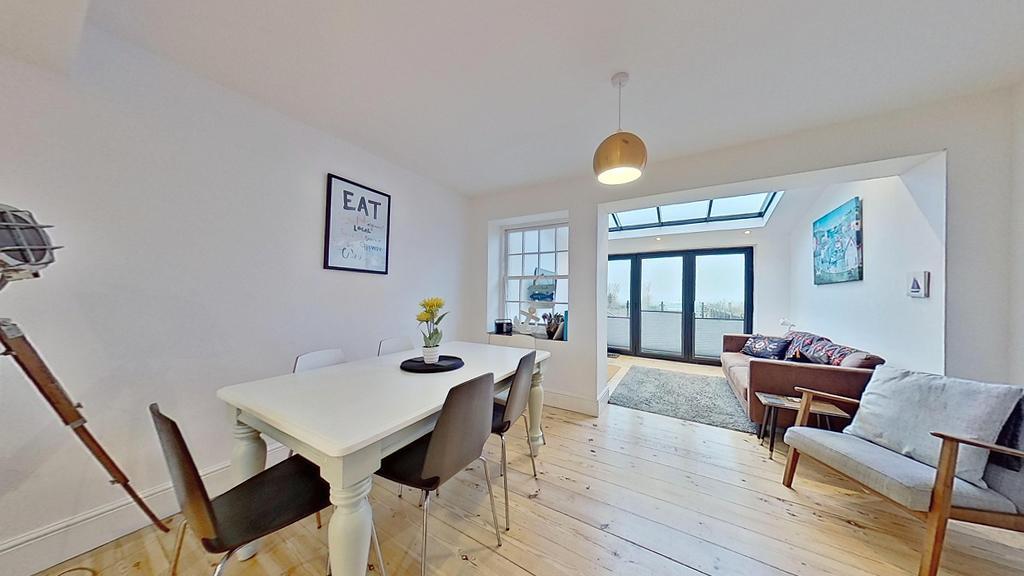 Additional property image - Coast Guard Cottages, Herne Bay, CT6 8BD