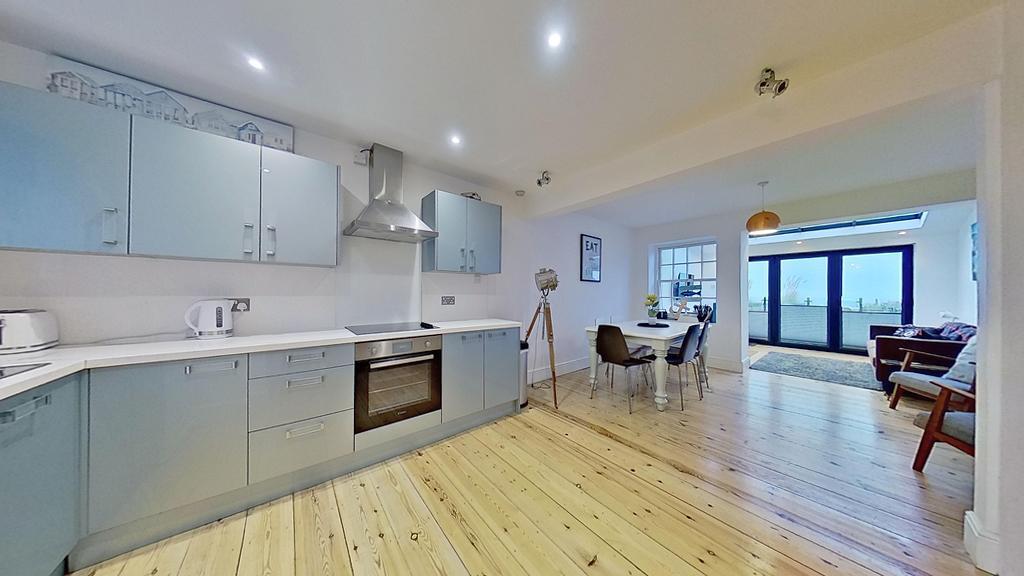 Additional property image - Coast Guard Cottages, Herne Bay, CT6 8BD