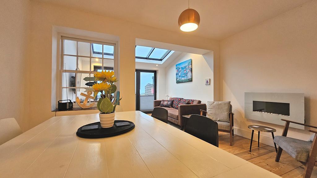 Additional property image - Coast Guard Cottages, Herne Bay, CT6 8BD