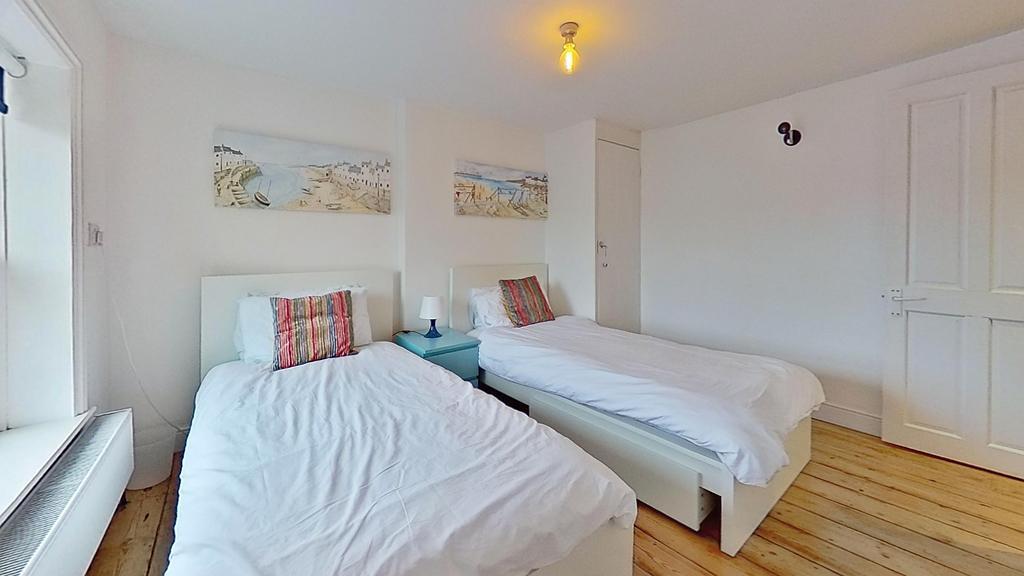 Additional property image - Coast Guard Cottages, Herne Bay, CT6 8BD
