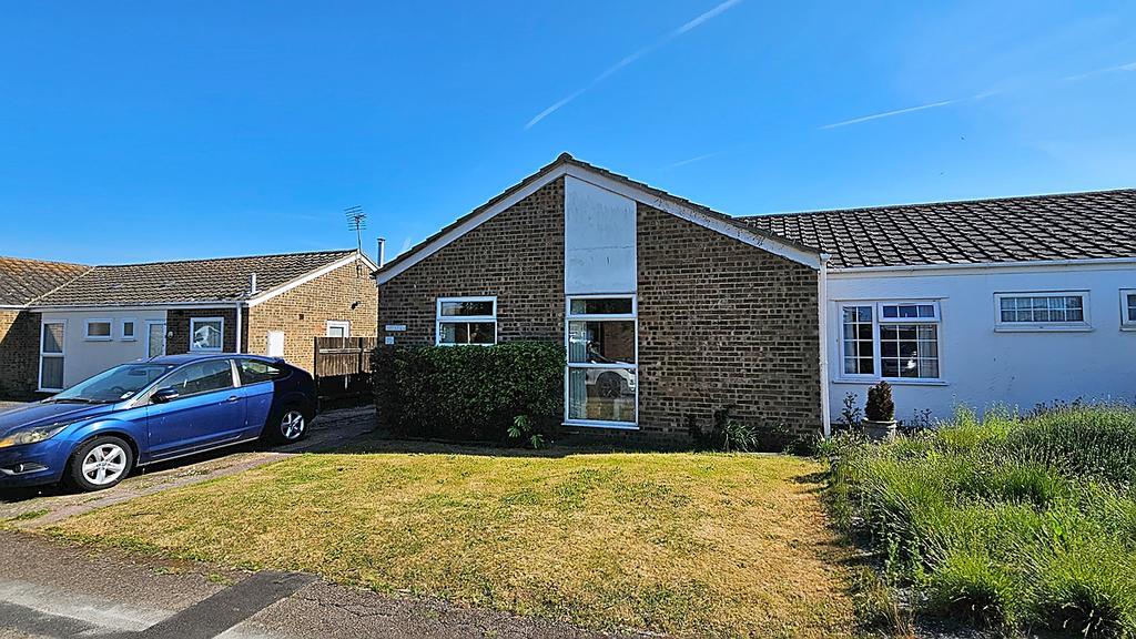 Main image of property: Radnor Close, Herne Bay, CT6 7UE