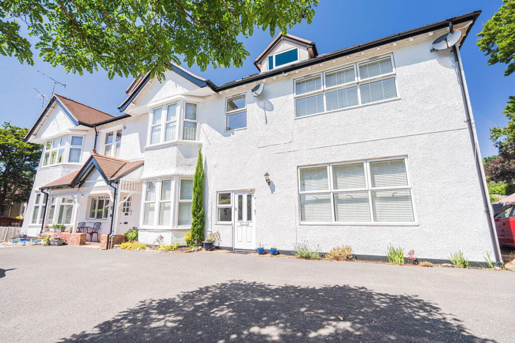 Main image of property: Kings Avenue, Penn Hill, Poole, BH14 9QQ