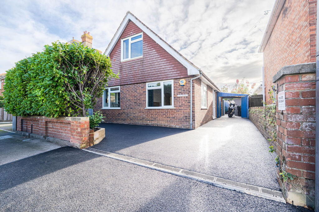 Main image of property: Grove Road East, Christchurch, Dorset, BH23 2DQ