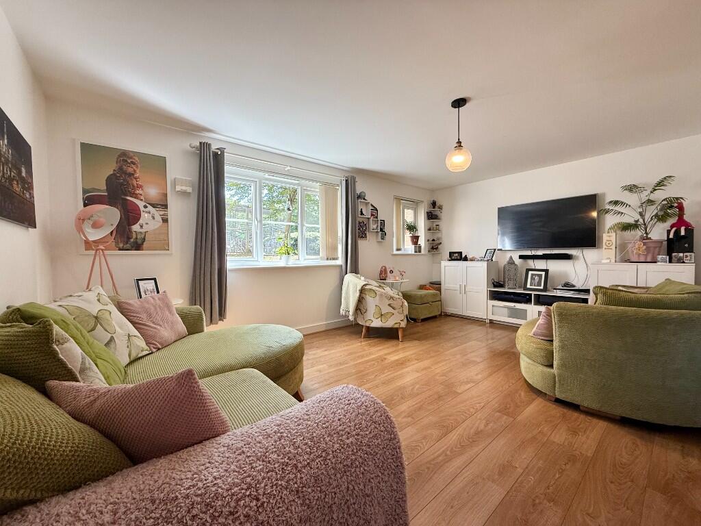 Main image of property: Cumberland Place, London, SE6