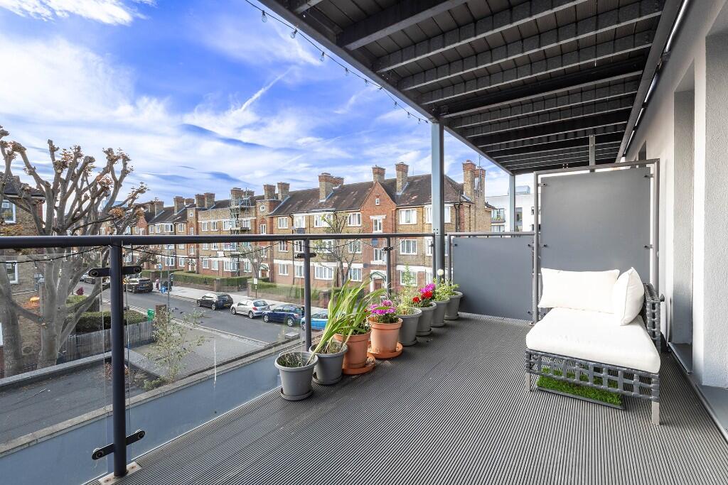 Main image of property: Tooting High Street, London, SW17