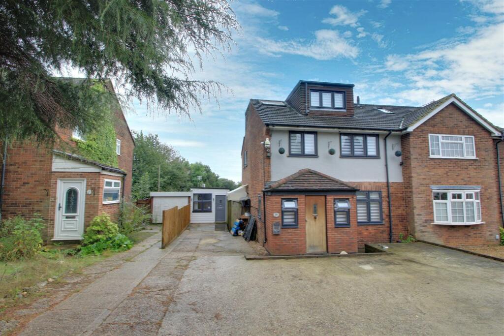 Main image of property: Toms Lane, Kings Langley