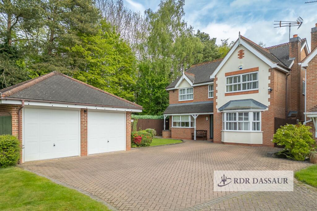 Main image of property: Heath Green Way, Coventry, CV4