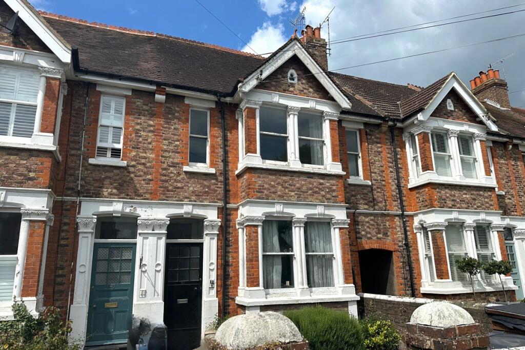 Main image of property: 51 Shakespeare Road, Worthing, West Sussex, BN11 4AT