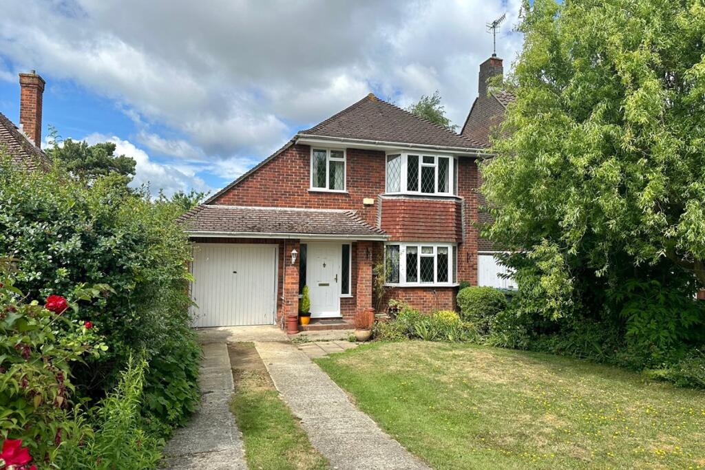 Main image of property: The Boulevard, Worthing, West Sussex, BN13 1JZ