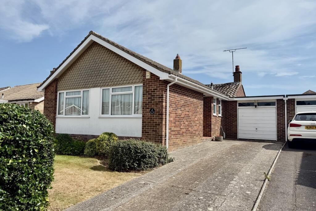 Main image of property: Edgehill Close, Worthing, West Sussex, BN13 2EX