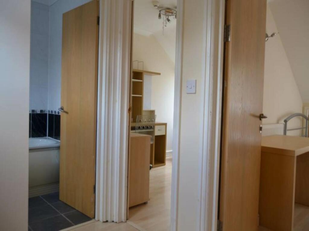 Additional property image - Ruthin Gardens, Cathays, Cardiff