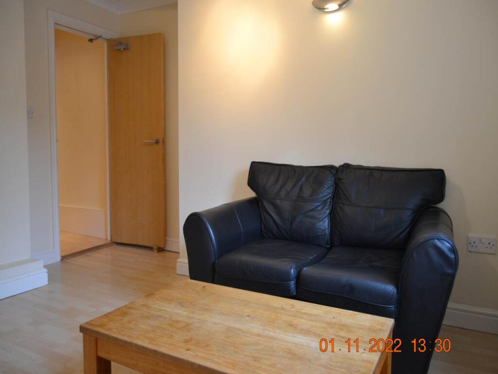 Additional property image - Ruthin Gardens, Cathays, Cardiff