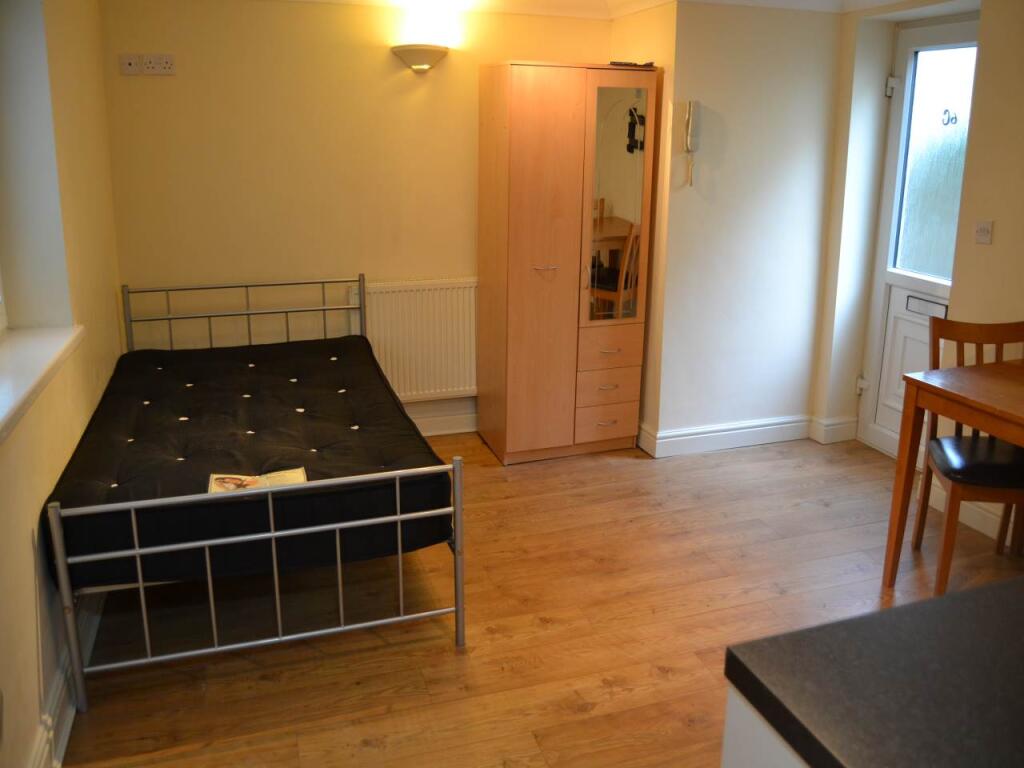 Main image of property: Richmond Road, Roath, Cardiff