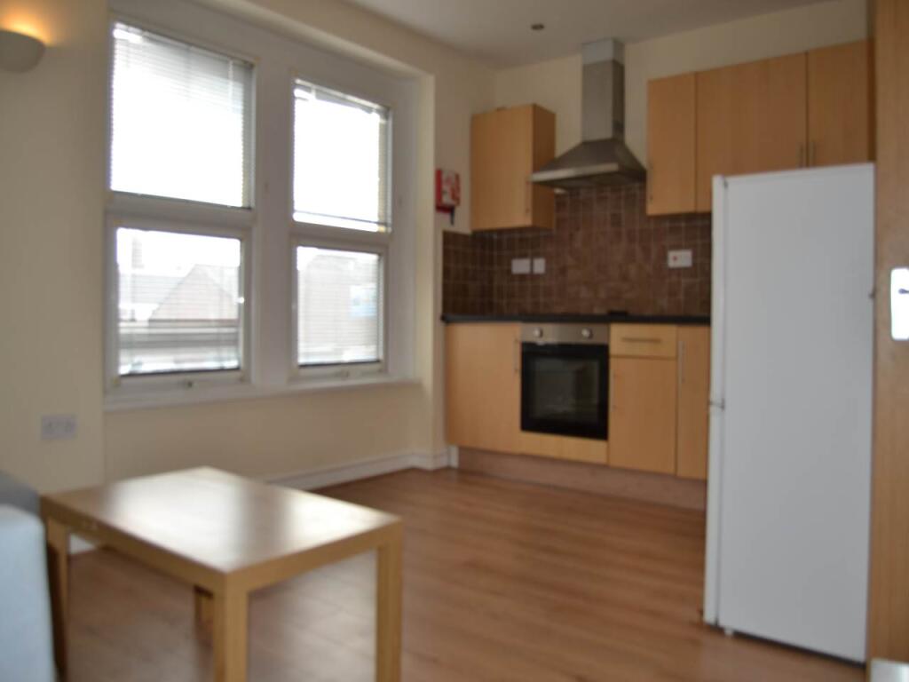 Main image of property: Flat 4 34 Penarth Road, Cardiff, 
