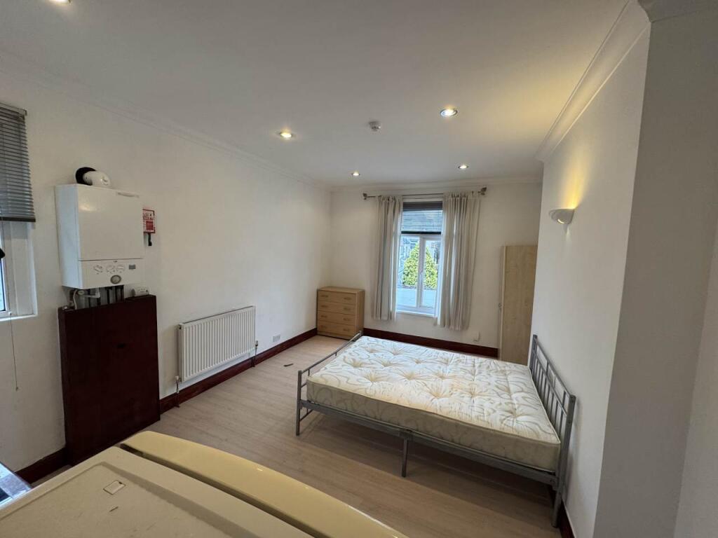 Main image of property: Claude Road, Roath, Cardiff