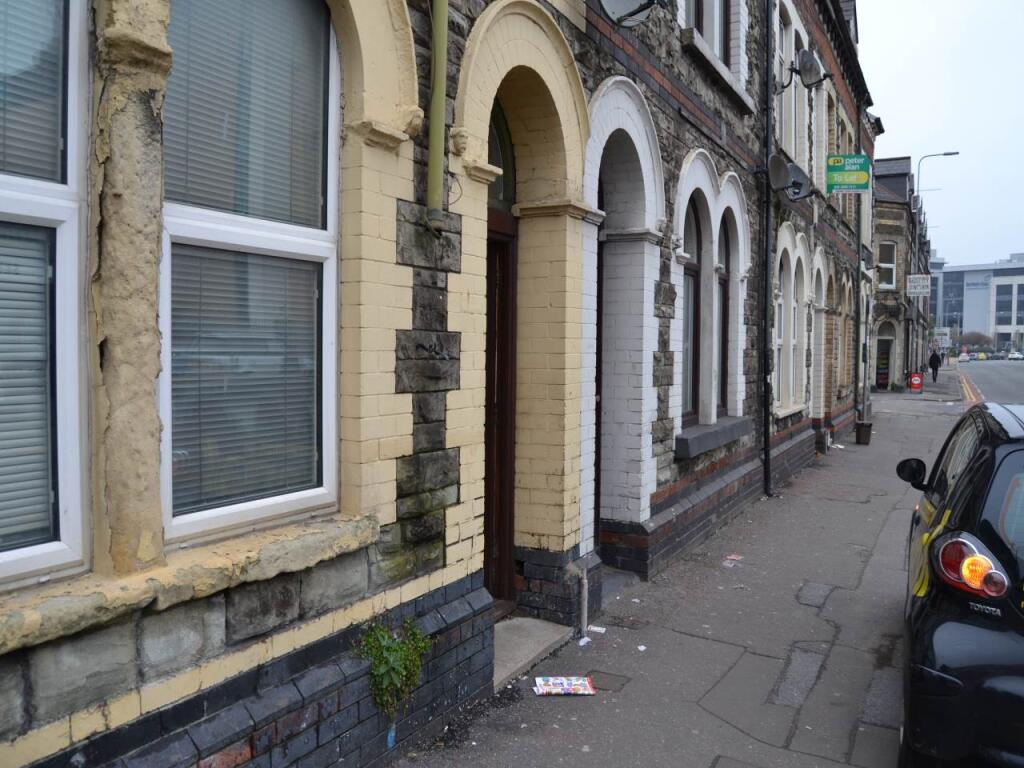 Main image of property: Penarth Road, Grangetown, Cardiff
