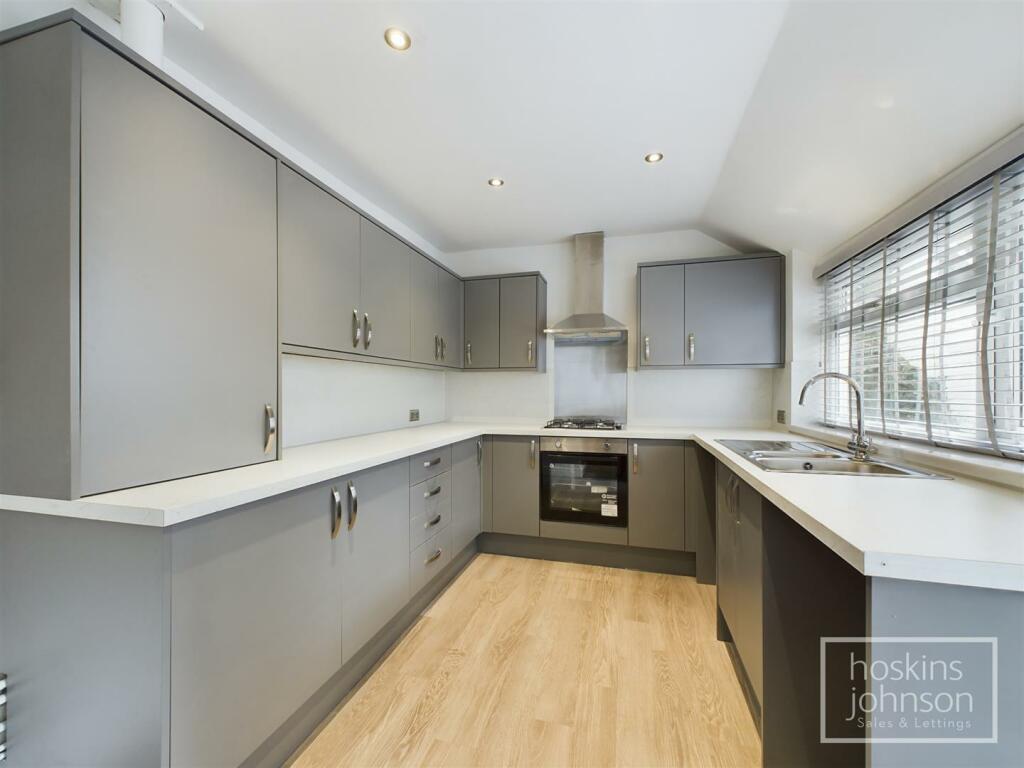 2 bedroom terraced house for sale in Robert Street, Ynysybwl