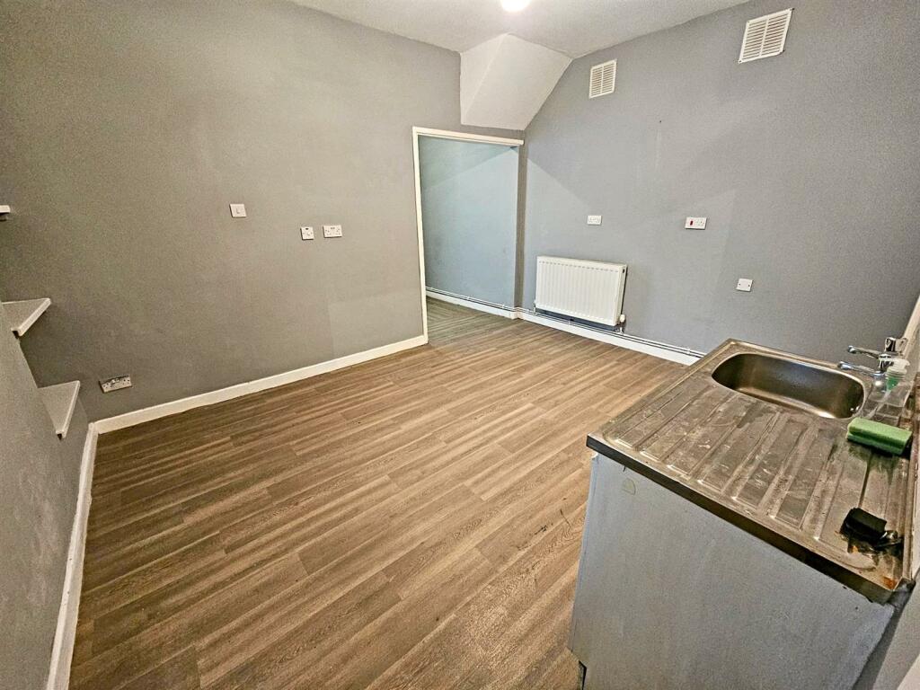 Additional property image - Ceridwen Terrace, Pontypridd