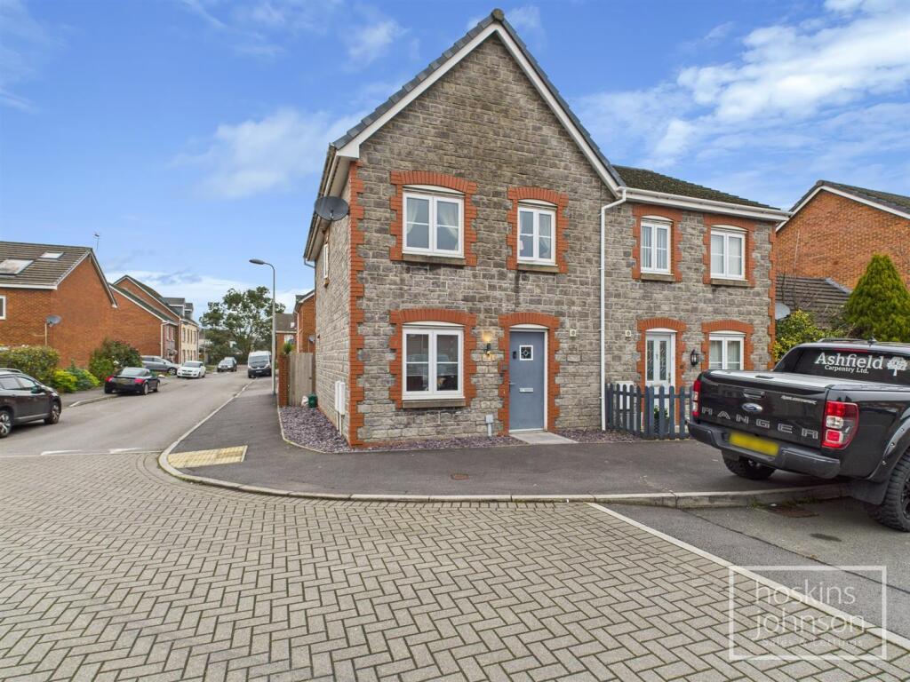 Main image of property: Heol Gruffydd, Rhydyfelin, Pontypridd