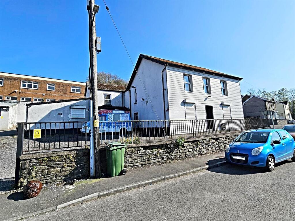 Main image of property: Coedpenmaen Close, Pontypridd