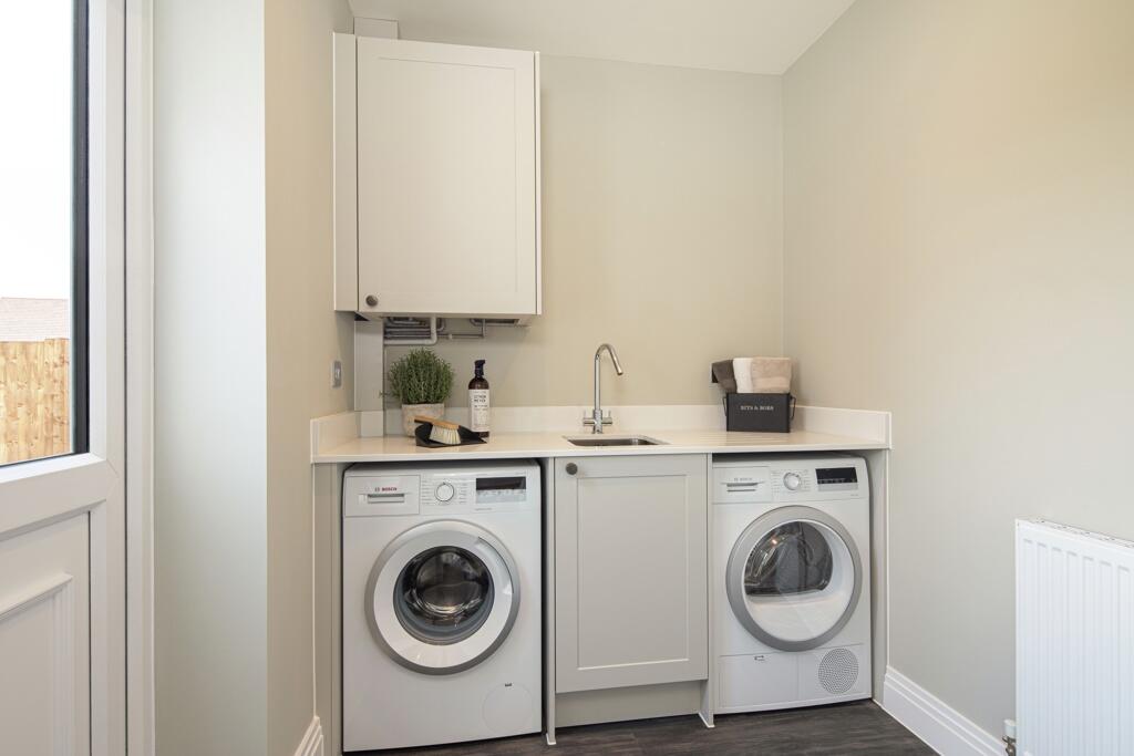 Additional property image - Doughton Road (off, Coggeshall Road), Kelvedon 
CO5 9NX