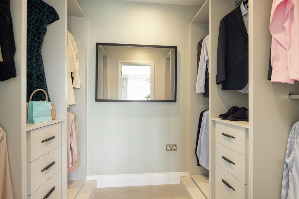 Additional property image - Doughton Road (off, Coggeshall Road), Kelvedon 
CO5 9NX
