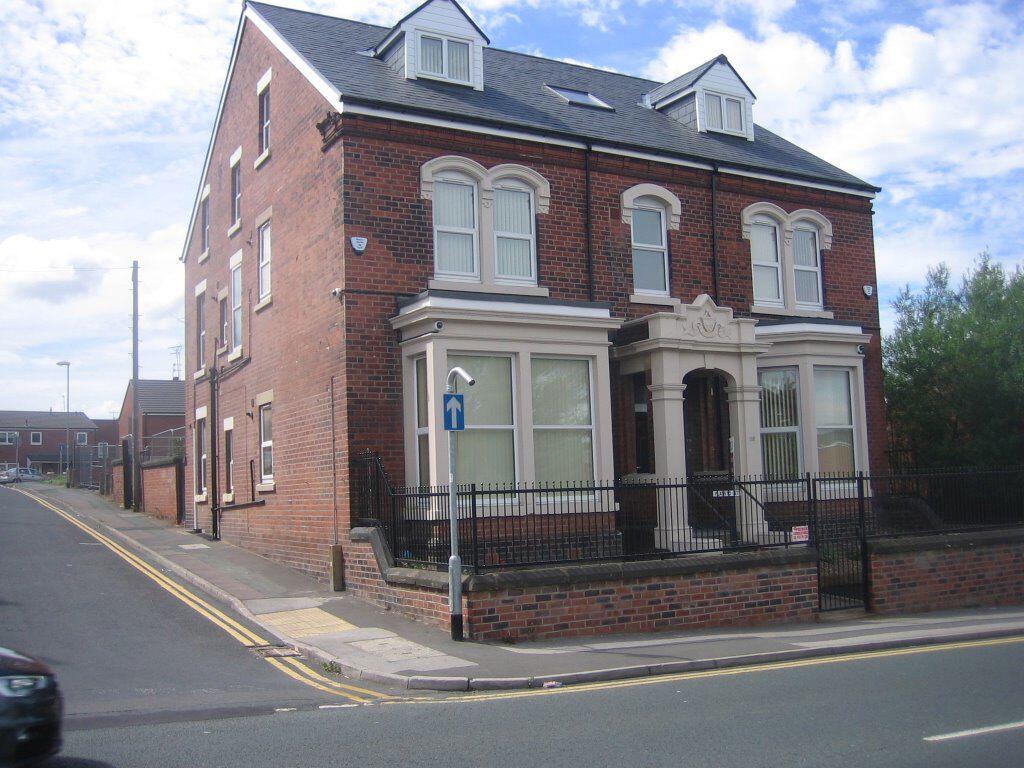 Main image of property: FLAT 4, AUBREY COURT, 116 DOMESTIC STREET, LS11