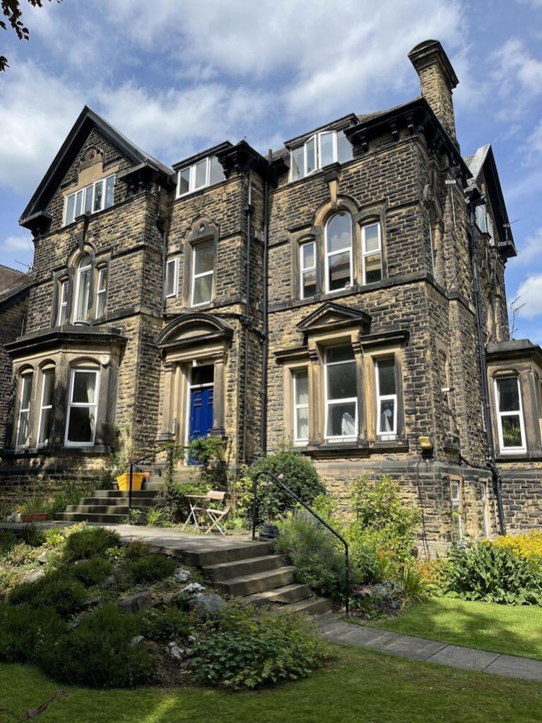 Main image of property: FLAT 9, 162 OTLEY ROAD, LS16 5LG