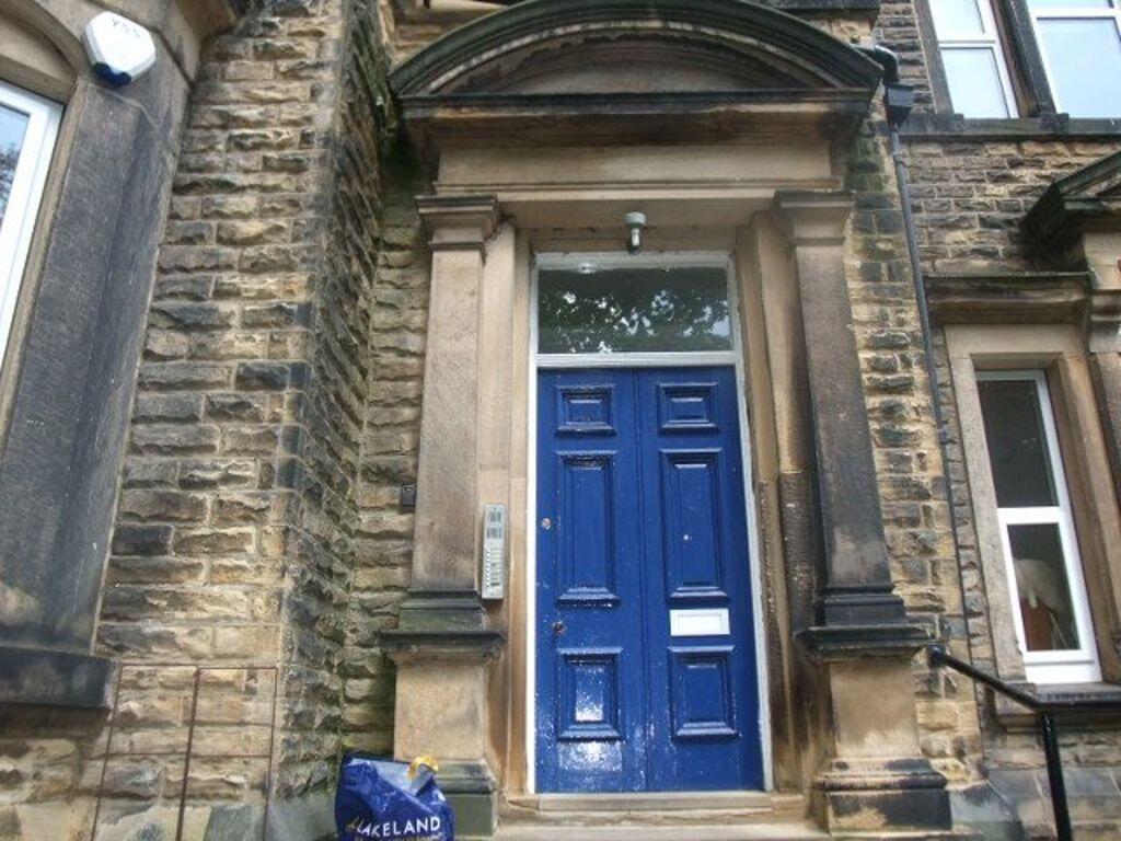 Main image of property: FLAT 6, 162 OTLEY ROAD, LEEDS, LS16 5LG.