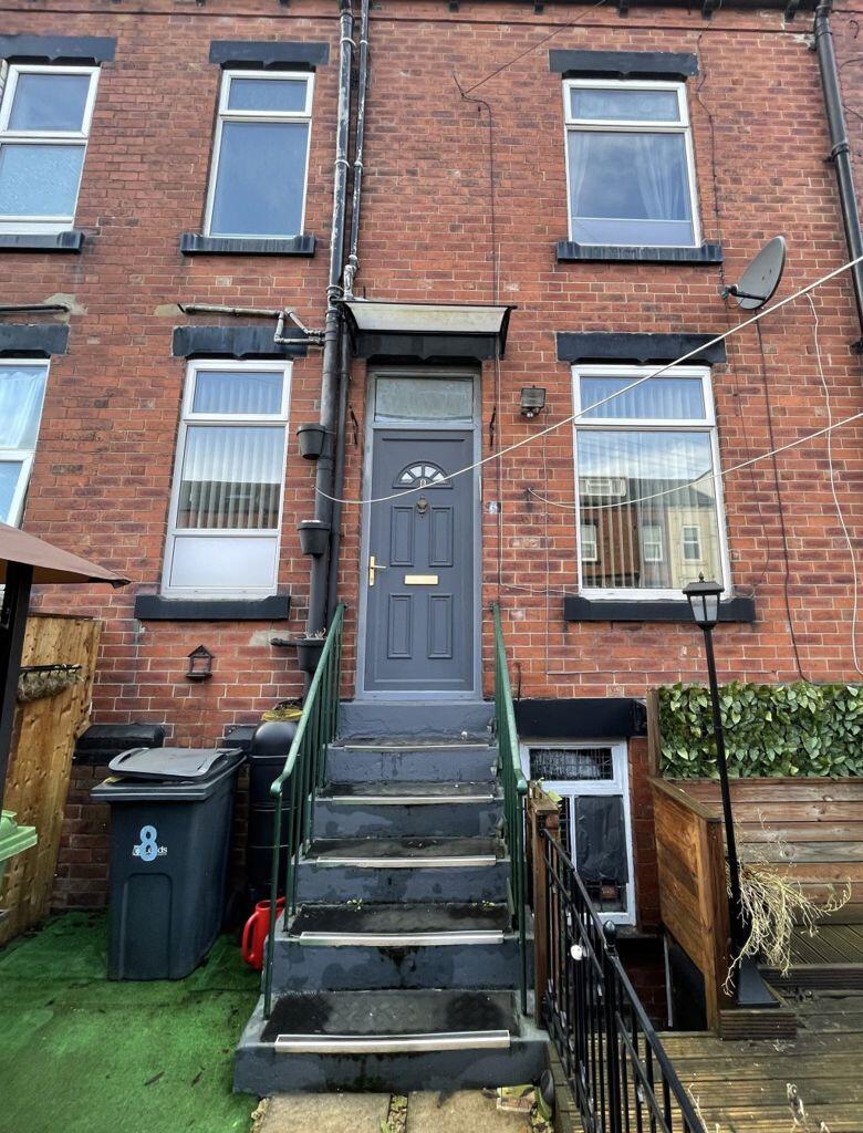 Main image of property: 8 PARKFIELD ROW, LEEDS, LS11 7LT