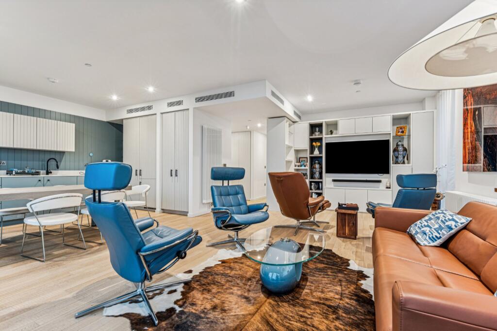 Main image of property: Hollandbury House, 
4 Brent Way, TW8