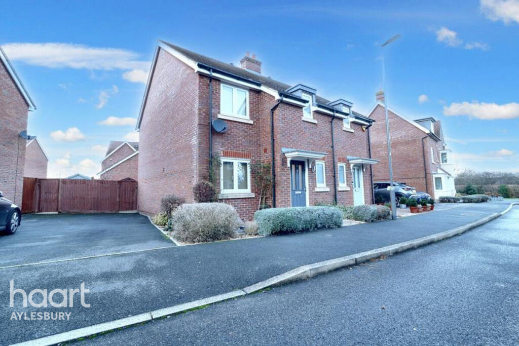 Main image of property: Lakeland Drive, Aylesbury